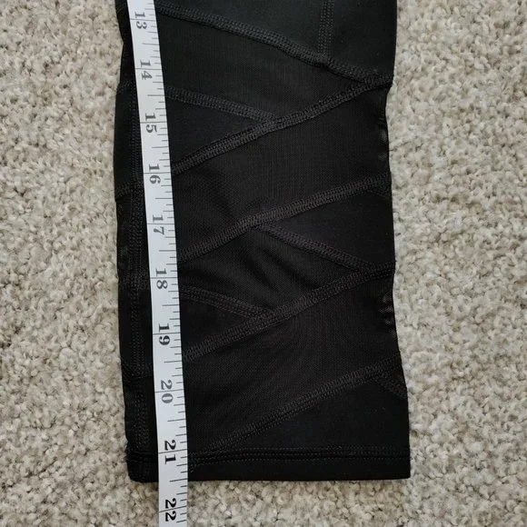 Athleta | Mantra High Rise Capri Mesh Panels Pants Size S - Picture 16 of 16